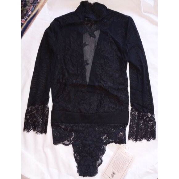 *50off3* NWT We Are HAH Take HAH Bow Reversible Bodysuit XS Noir Black Lace Mesh - Picture 4 of 7